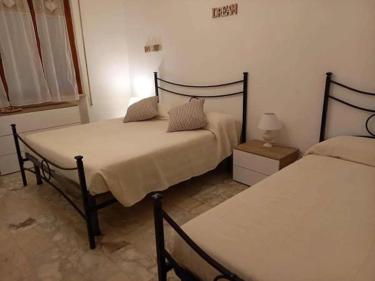 Bilocale Climatizzato A 850M Dalla Spiaggia Casa Katia Marina di Massa 0*,