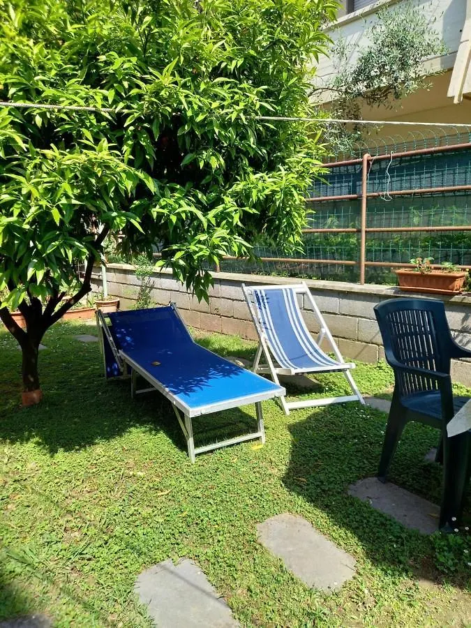Bilocale Climatizzato A 850M Dalla Spiaggia Casa Katia Marina di Massa
